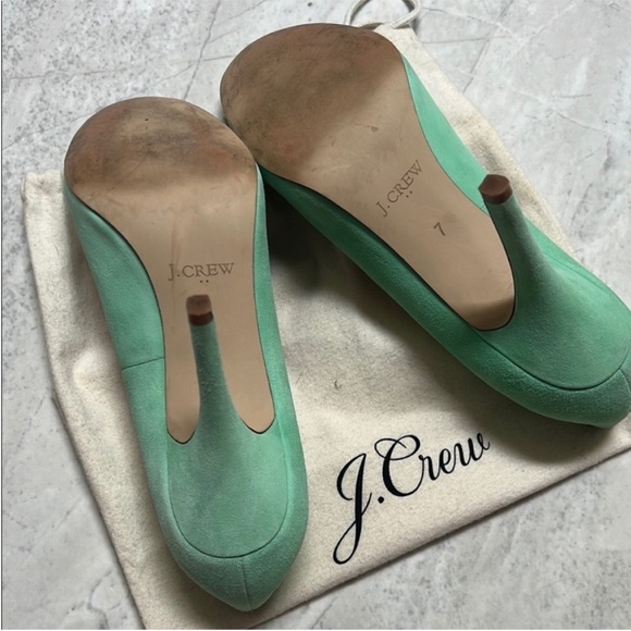 J. Crew | Women's size 7 Mint Green Suede Closed Toe Heels - Picture 7 of 9